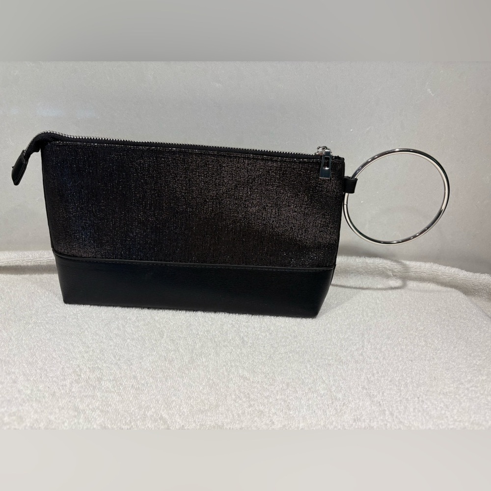 Céline Dion Black Wristlet Clutch with Silver Ring Handle - Picture 2 of 7